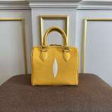 A-219 : Stingray Leather Bag