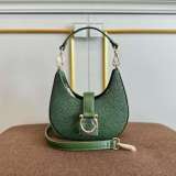 A-321 : Stingray Leather Bag