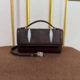 CR-06 : Stingray Leather Bag